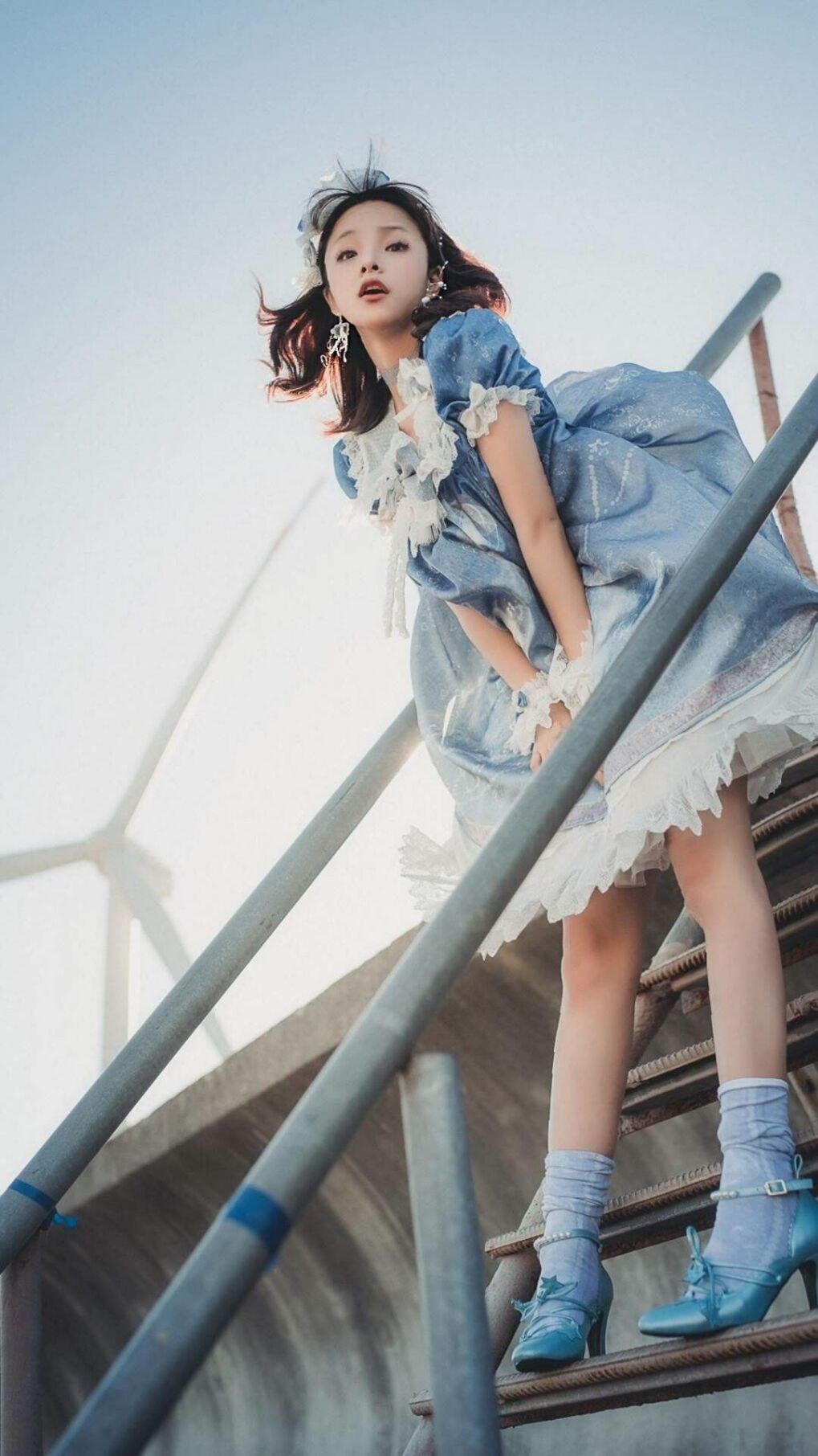 国王赛前全队围圈激励彼此场面感人，国王队立大功